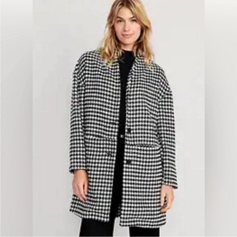 Old Navy Black and White Houndstooth Trench Coat